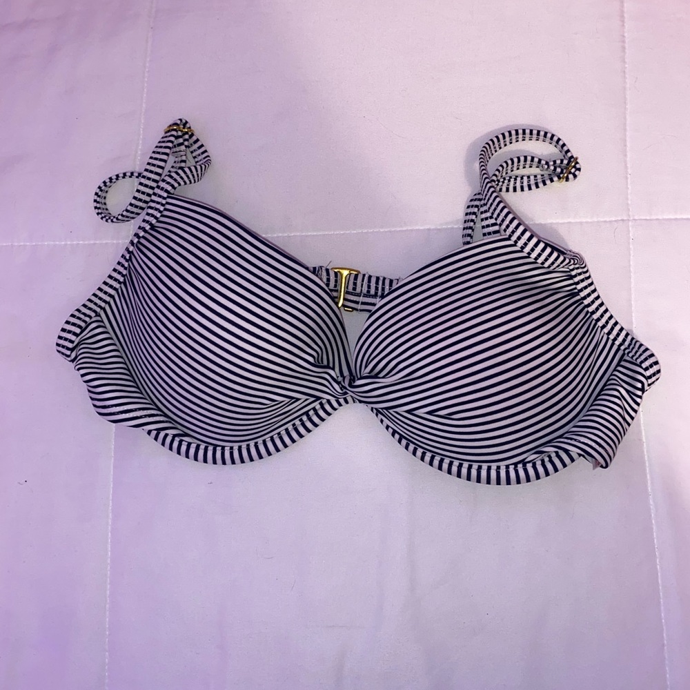 Xhiliration bikini top